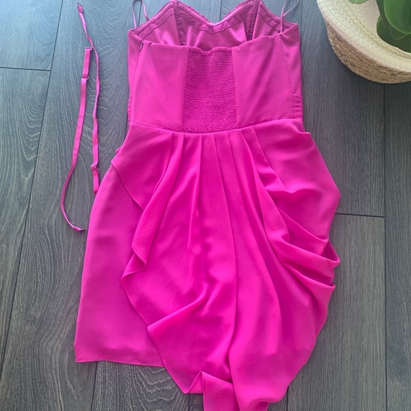 Dress - Picture 4 of 7